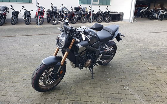 Neufahrzeug Honda CB650R E-Clutch - Bild 20
