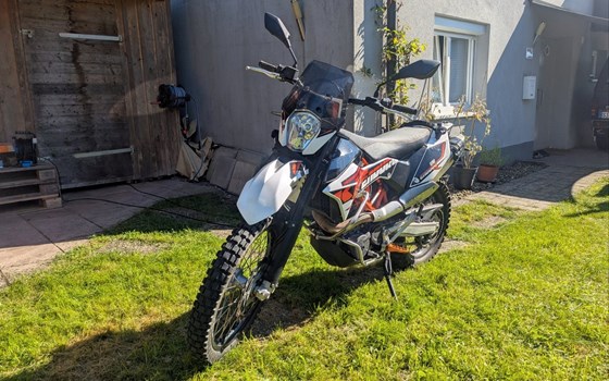 Gebrauchtmotorrad KTM 690 Enduro R - Bild 4 Gebrauchtmotorrad KTM 690 Enduro R - Bild 4