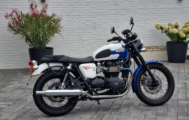 Triumph Bonneville T100