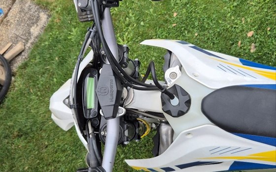 Gebrauchtmotorrad Husqvarna FE 350 - Bild 2 Gebrauchtmotorrad Husqvarna FE 350 - Bild 2