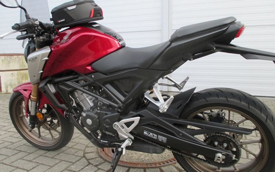 Gebrauchtmotorrad Honda CB125R - Bild 8