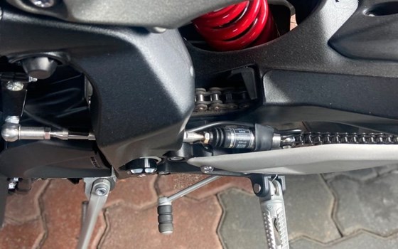 Gebrauchtmotorrad Triumph Street Triple R - Bild 11