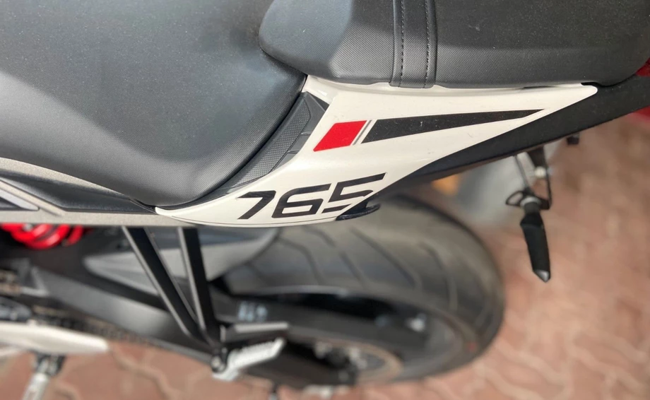 Offer Triumph Street Triple R Bild 9: Offer Triumph Street Triple R