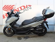 Honda Forza 125