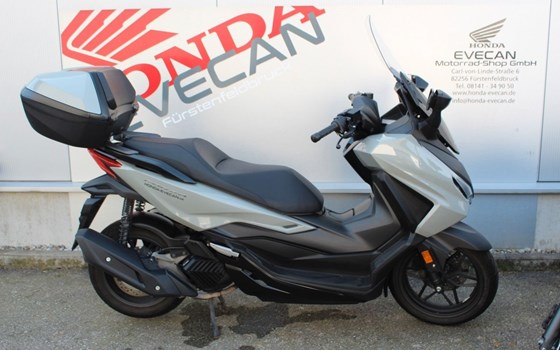 Gebrauchtmotorrad Honda Forza 125 - Bild 10