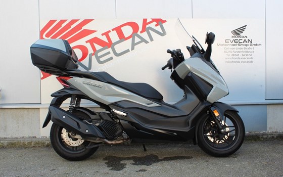 Gebrauchtmotorrad Honda Forza 125 - Bild 3