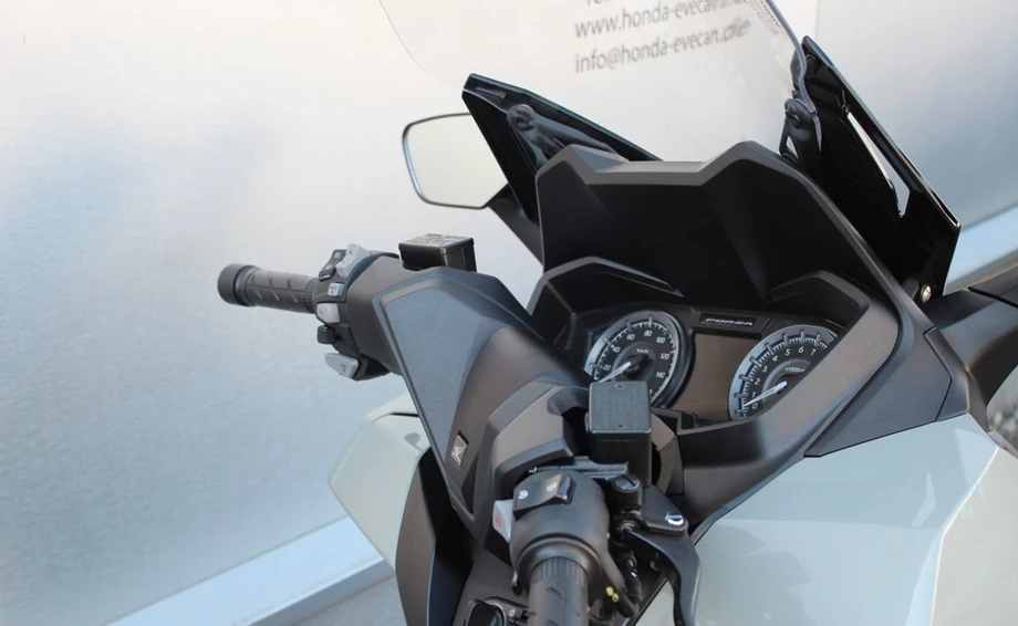 Offer Honda Forza 125 Bild 4: Offer Honda Forza 125