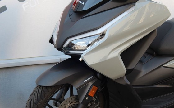 Gebrauchtmotorrad Honda Forza 125 - Bild 9