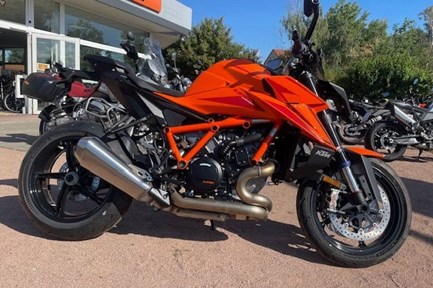KTM 1390 Super Duke R EVO