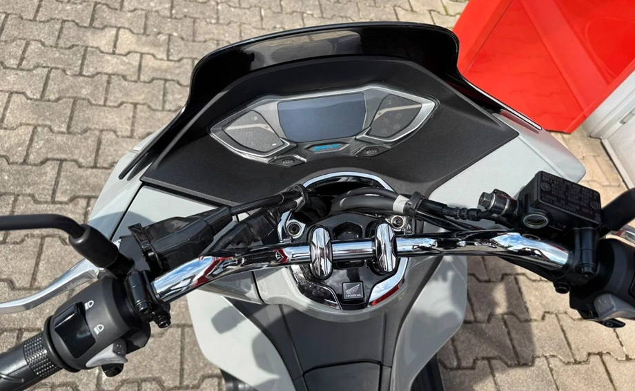 Offer Honda PCX125 Bild 7: Offer Honda PCX125