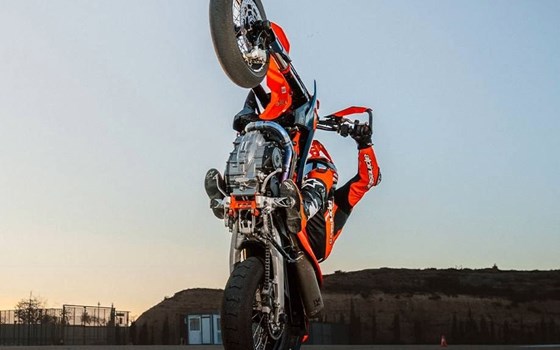 Neufahrzeug KTM 690 SMC R - Bild 7