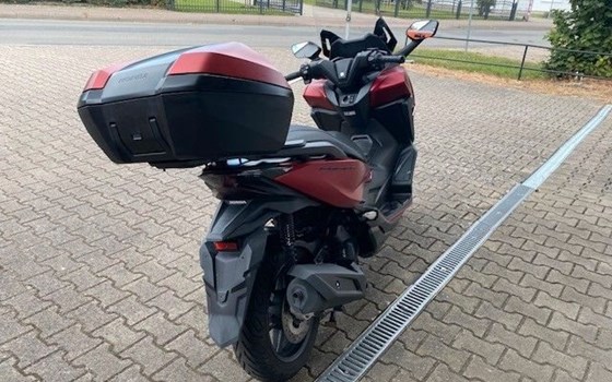 Gebrauchtmotorrad Honda Forza 125 - Bild 6