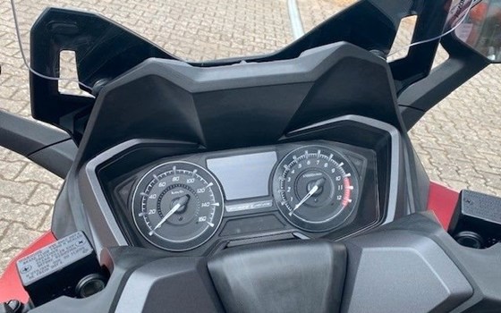 Gebrauchtmotorrad Honda Forza 125 - Bild 7
