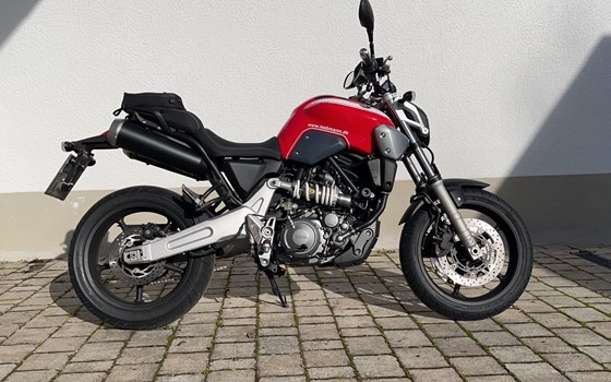 Gebrauchtmotorrad Yamaha MT-03 - Bild 1
