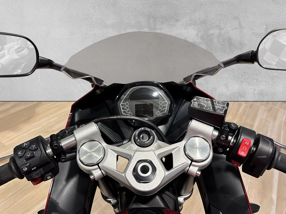 Offer Triumph Daytona 660 Bild 4: Offer Triumph Daytona 660