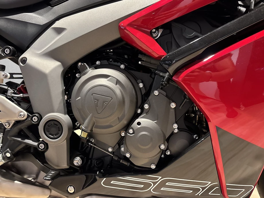 Offer Triumph Daytona 660 Bild 5: Offer Triumph Daytona 660