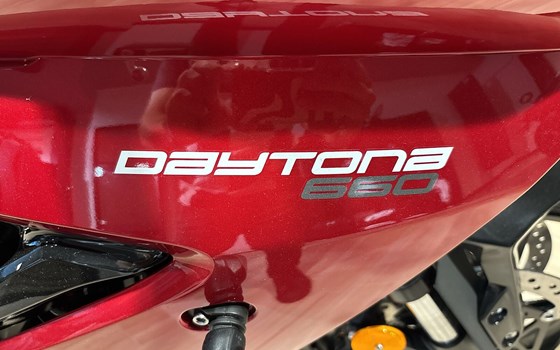 Neufahrzeug Triumph Daytona 660 - Bild 6