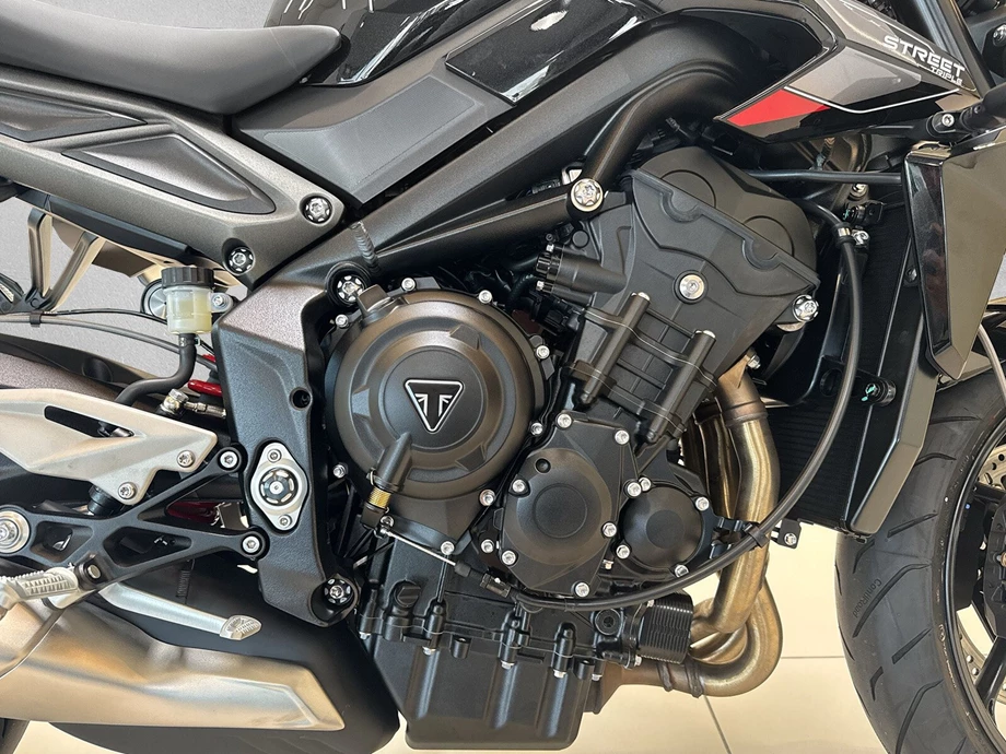 Offer Triumph Street Triple 765 R Bild 5: Offer Triumph Street Triple 765 R
