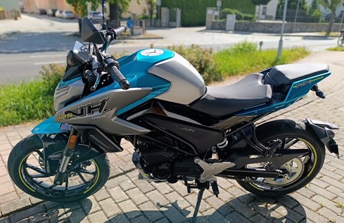 Neumotorrad CFMOTO 125NK