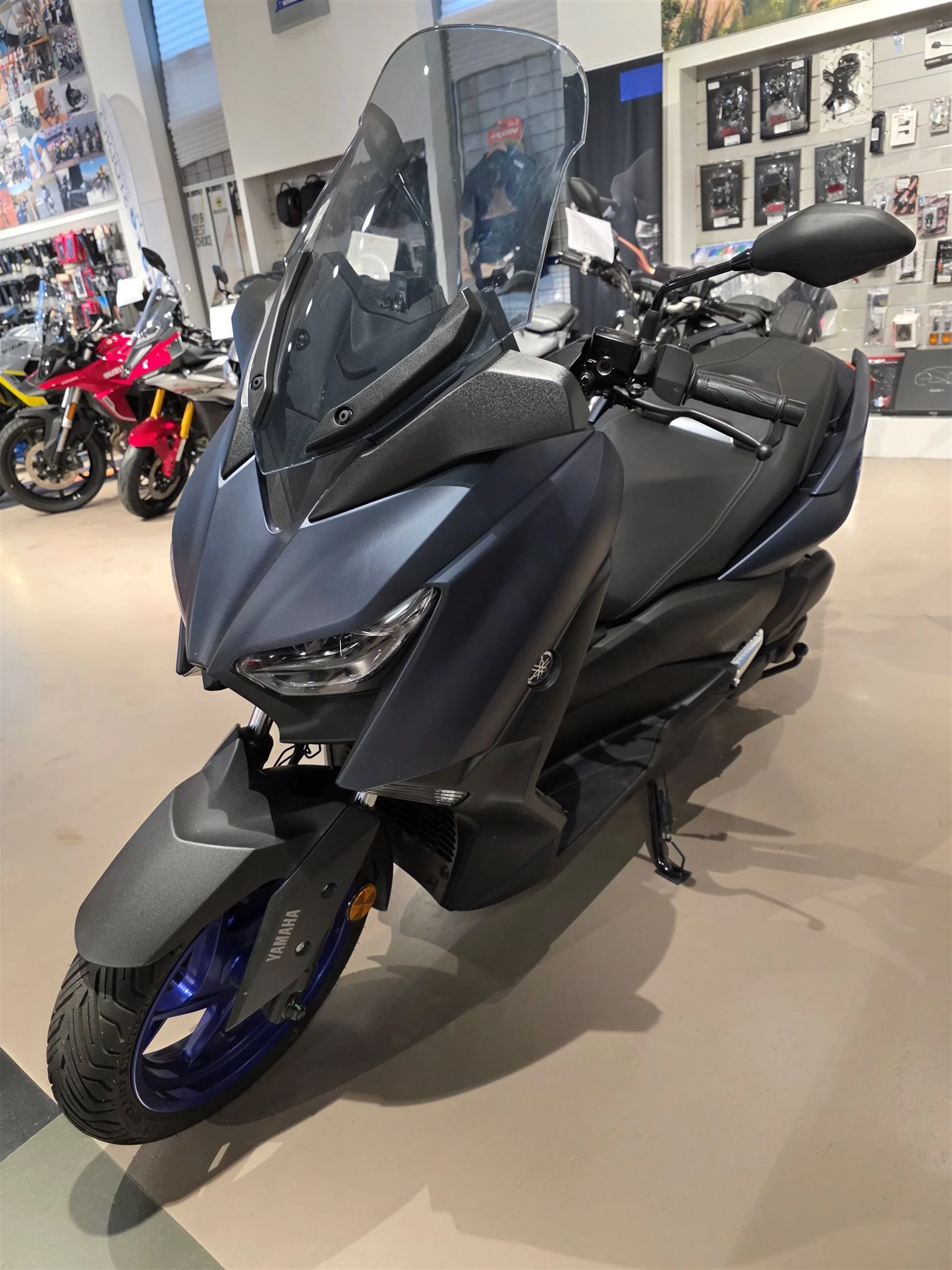 Yamaha XMAX 125