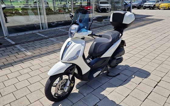 Gebrauchtmotorrad Piaggio Beverly 350ie Sport Touring - Bild 1 Gebrauchtmotorrad Piaggio Beverly 350ie Sport Touring - Bild 1