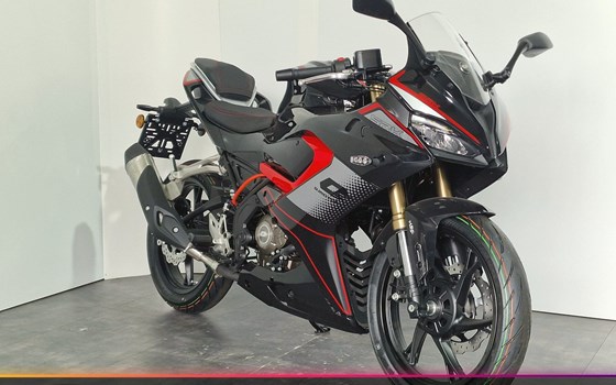 Neufahrzeug QJ Motor SRK 125 R - Bild 1 Neufahrzeug QJ Motor SRK 125 R - Bild 1