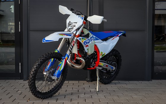 Neufahrzeug KTM 300 EXC 2026 - Bild 4