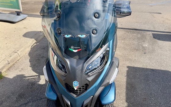 Gebrauchtmotorrad Piaggio MP3 530 HPE Exclusive - Bild 2 Gebrauchtmotorrad Piaggio MP3 530 HPE Exclusive - Bild 2