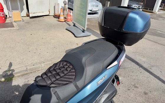 Gebrauchtmotorrad Piaggio MP3 530 HPE Exclusive - Bild 4 Gebrauchtmotorrad Piaggio MP3 530 HPE Exclusive - Bild 4