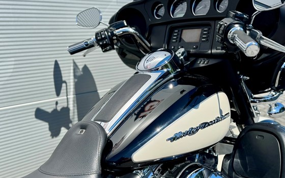 Gebrauchtmotorrad Harley-Davidson Electra Glide Police Edition - Bild 5 Gebrauchtmotorrad Harley-Davidson Electra Glide Police Edition - Bild 5