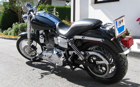 Gebrauchtmotorrad Harley-Davidson Dyna Super Glide Custom FXDC - Bild 2 Gebrauchtmotorrad Harley-Davidson Dyna Super Glide Custom FXDC - Bild 2