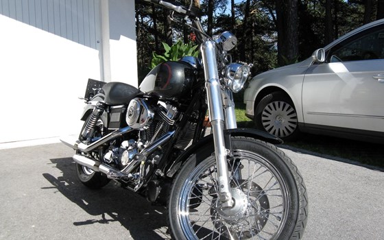Gebrauchtmotorrad Harley-Davidson Dyna Super Glide Custom FXDC - Bild 5 Gebrauchtmotorrad Harley-Davidson Dyna Super Glide Custom FXDC - Bild 5