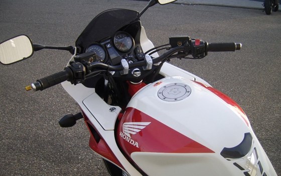 Gebrauchtmotorrad Honda CB 1300 - Bild 7 Gebrauchtmotorrad Honda CB 1300 - Bild 7