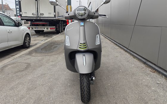 Neufahrzeug Vespa GTS 310 SuperTech - Bild 3