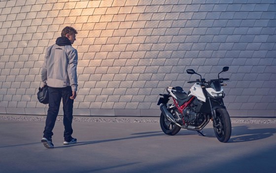 Gebrauchtmotorrad Honda CB750 Hornet - Bild 12