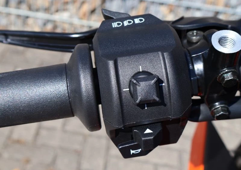 Angebot KTM 125 SMC R Bild 8: Angebot KTM 125 SMC R
