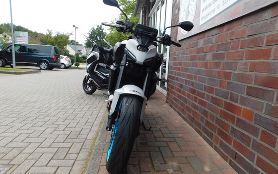 Gebrauchtmotorrad Yamaha MT-07 Y-AMT - Bild 3