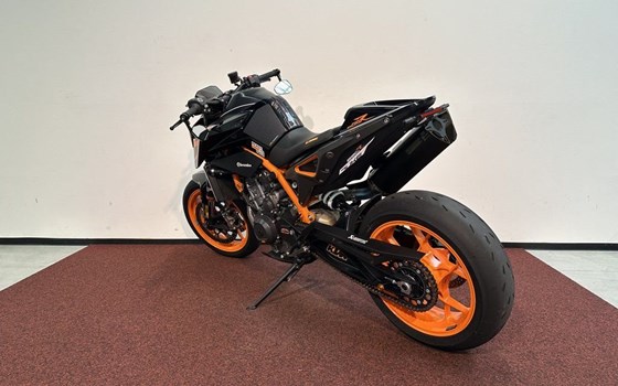 Gebrauchtmotorrad KTM 890 Duke R - Bild 6
