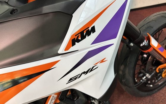 Neufahrzeug KTM 390 SMC R - Bild 10