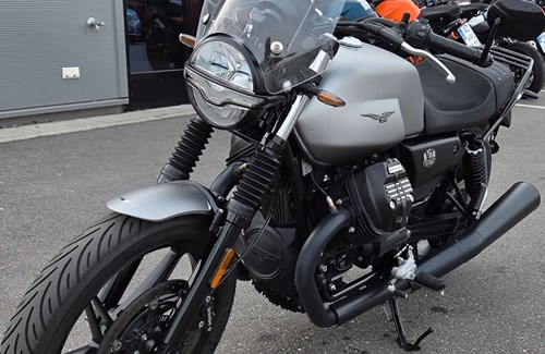 Gebrauchtmotorrad Moto Guzzi V7 Stone