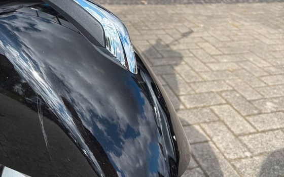 Gebrauchtmotorrad Vespa GTS 300 - Bild 12