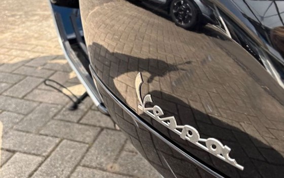 Gebrauchtmotorrad Vespa GTS 300 - Bild 14