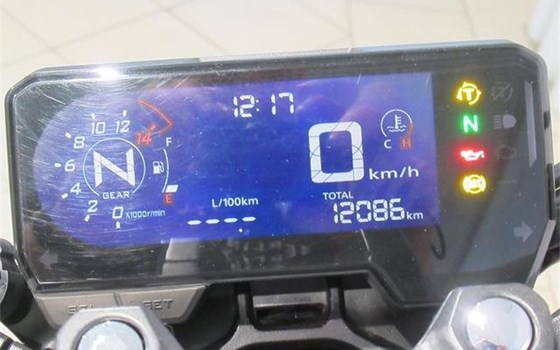 Gebrauchtmotorrad Honda CB650R - Bild 8