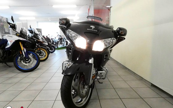 Gebrauchtmotorrad Honda GL 1800 Goldwing - Bild 5 Gebrauchtmotorrad Honda GL 1800 Goldwing - Bild 5