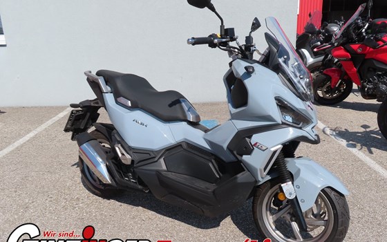 Gebrauchtmotorrad Sym ADX 125 - Bild 1 Gebrauchtmotorrad Sym ADX 125 - Bild 1