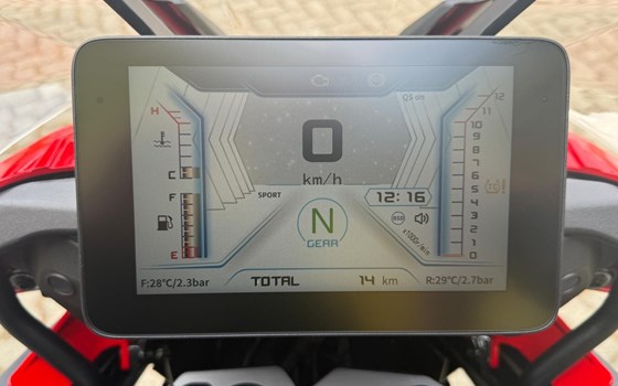 Neufahrzeug QJ Motor SRT 900 SX - Bild 7 Neufahrzeug QJ Motor SRT 900 SX - Bild 7