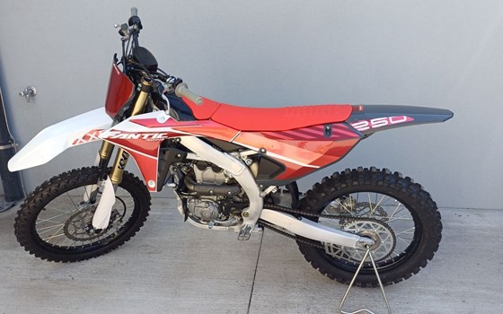 Gebrauchtmotorrad Fantic XXF 250 - Bild 7 Gebrauchtmotorrad Fantic XXF 250 - Bild 7