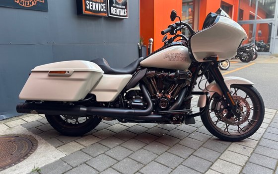 Gebrauchtmotorrad Harley-Davidson Touring Road Glide ST - Bild 2 Gebrauchtmotorrad Harley-Davidson Touring Road Glide ST - Bild 2