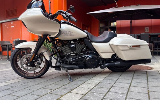 Gebrauchtmotorrad Harley-Davidson Touring Road Glide ST - Bild 8 Gebrauchtmotorrad Harley-Davidson Touring Road Glide ST - Bild 8