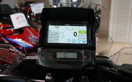 Neufahrzeug Honda NT1100 DCT Electronic Suspension - Bild 15